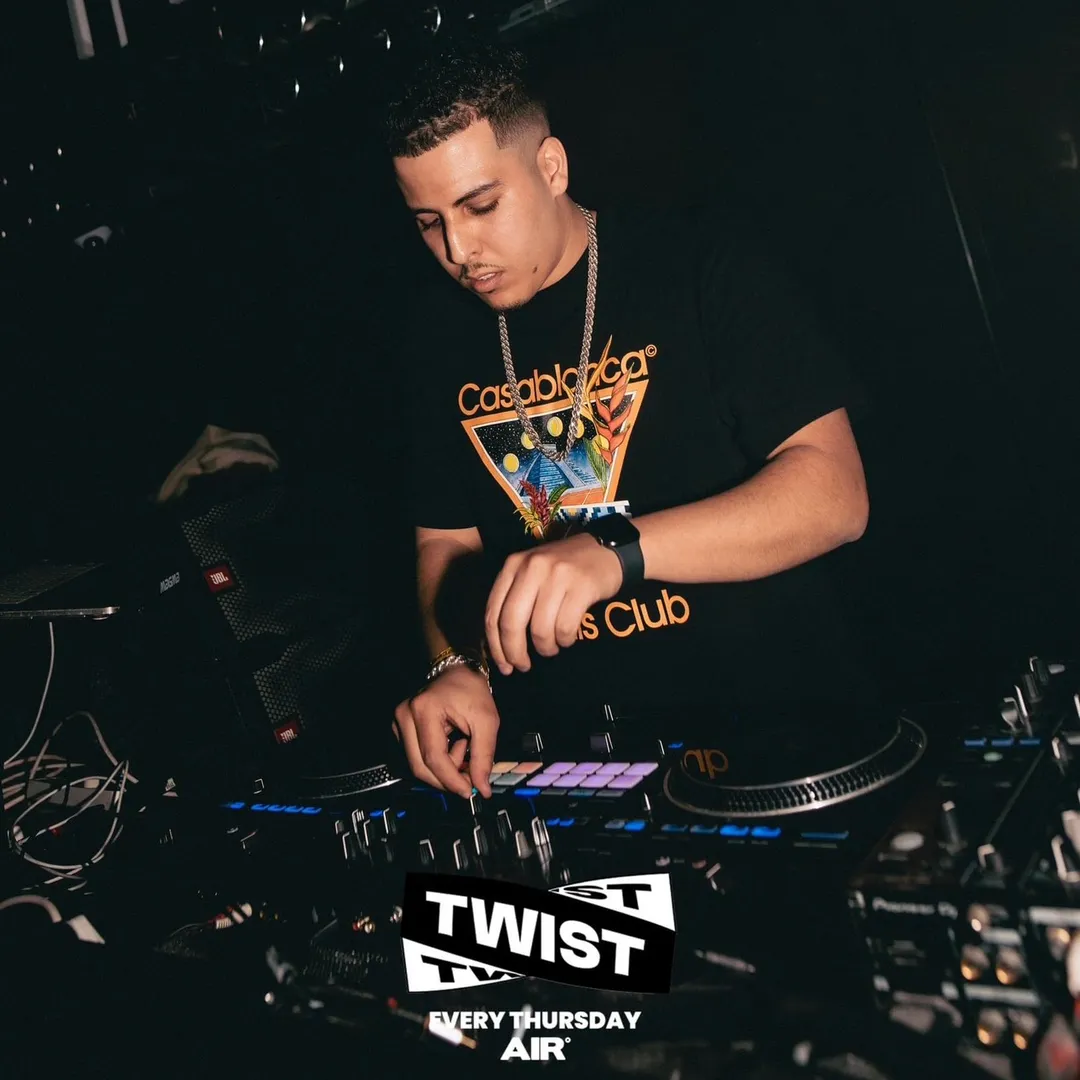 (Deejay I-Made)