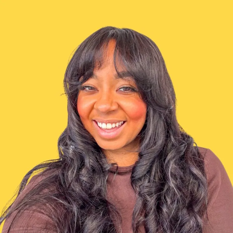 Cara | Digital Nomad Mom