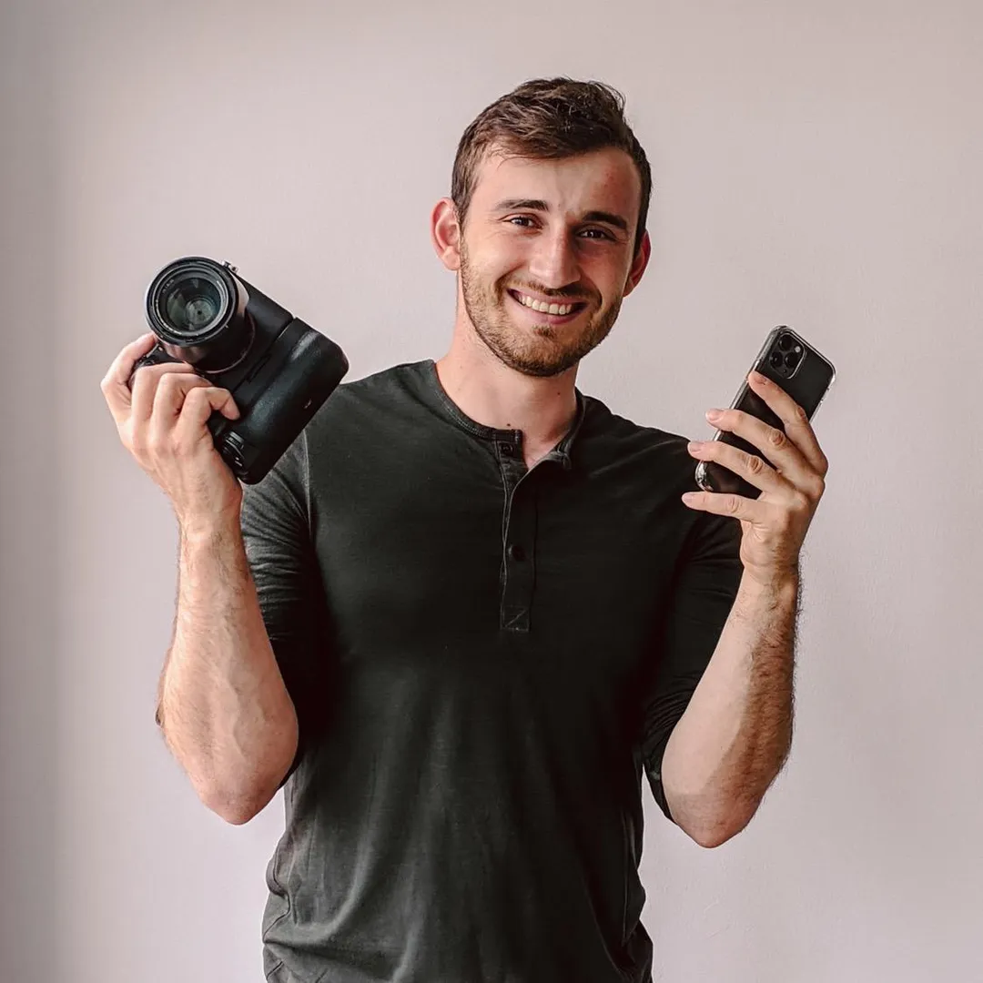 Camera Bro 📸 | Moaz Tasabehji