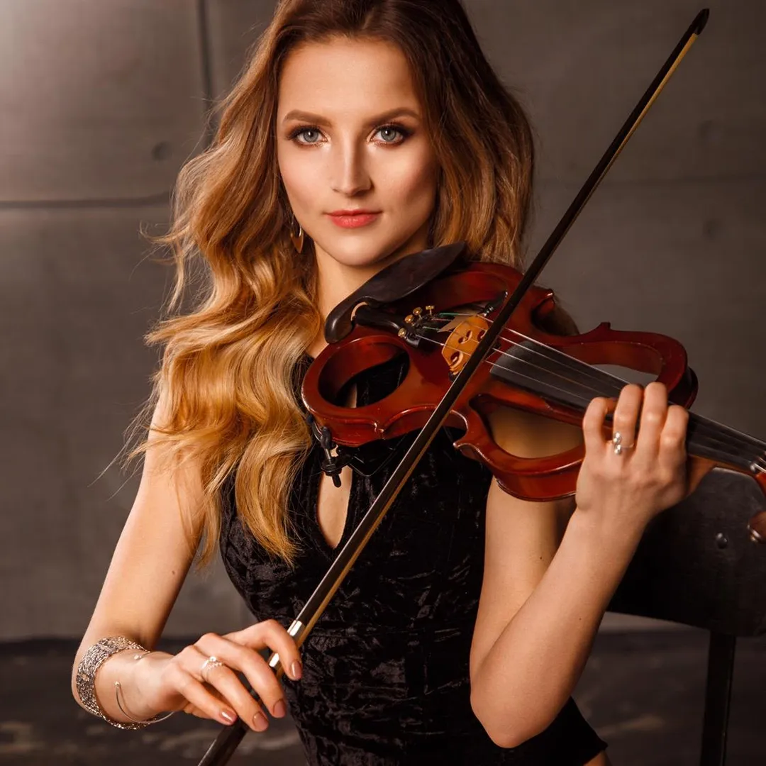 ViOLiNiA Zhanna Stelmakh