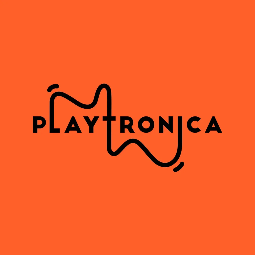 Playtronica