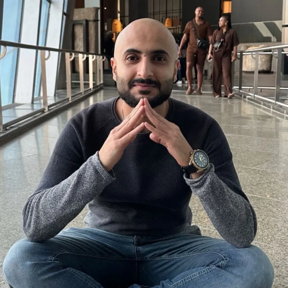 أيمن مقبل Aymen Muqbil