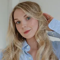 Julia Hunt