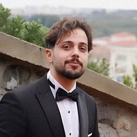 Burak Sönmez