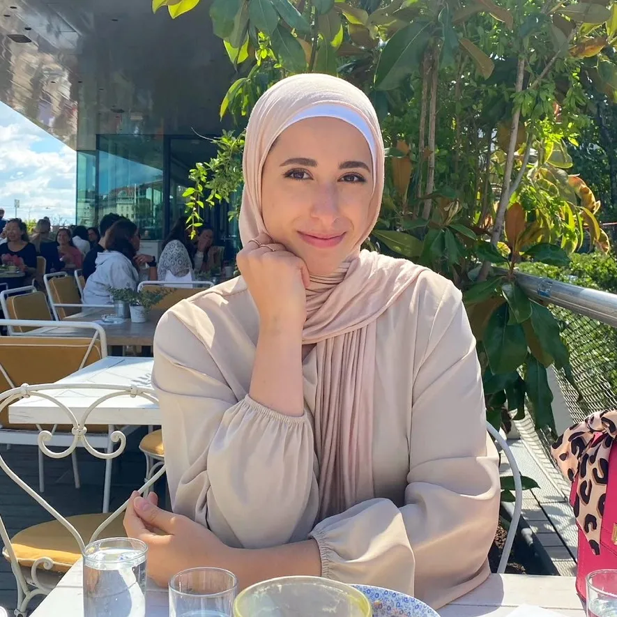 Amina | آمنه
