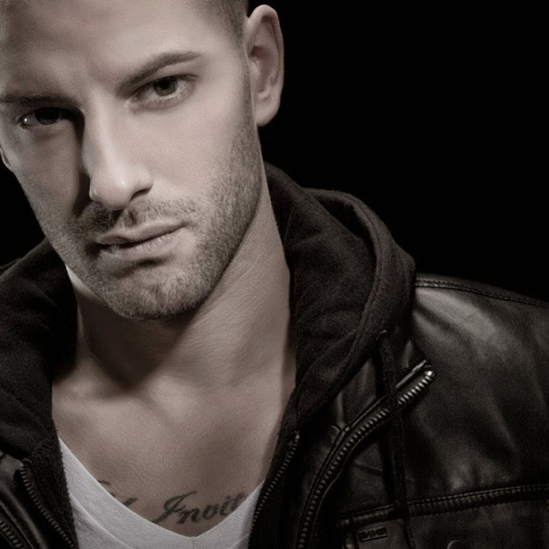 Darcy Oake