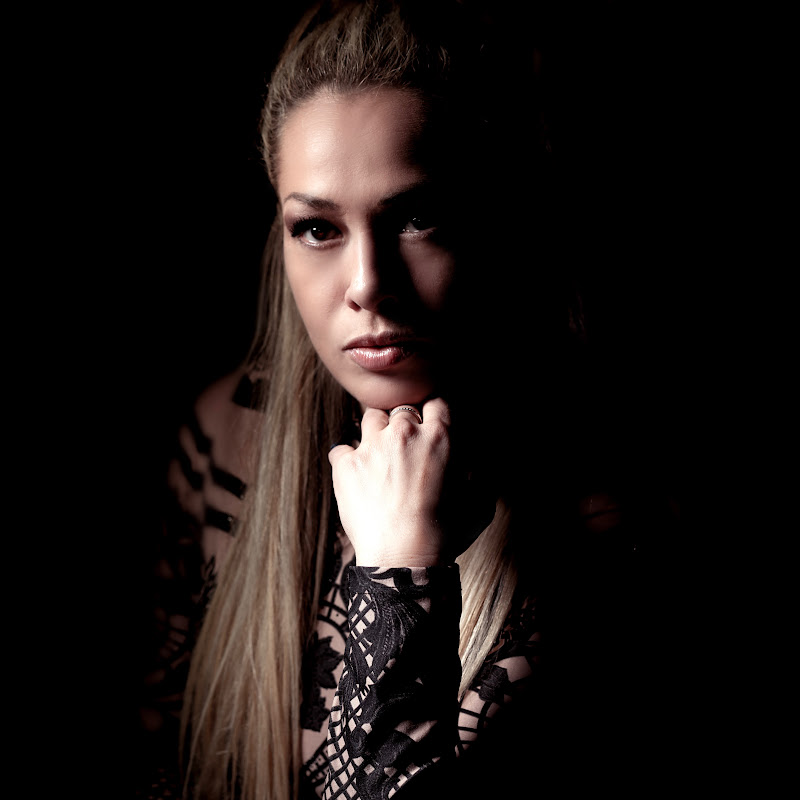 Frédérique Shine - Eveil Tv