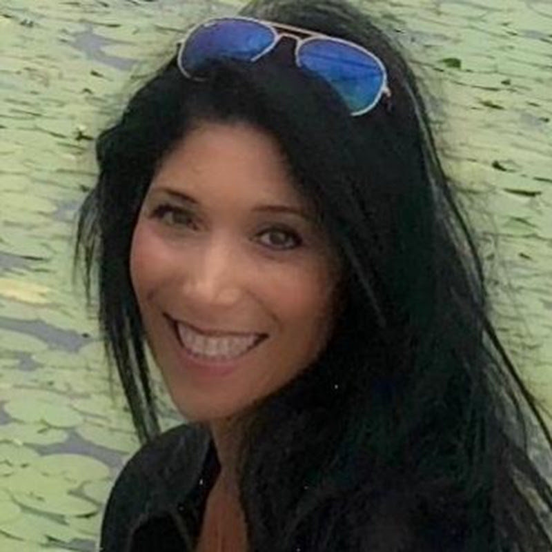 YOGASALUD Amparo Cisneros