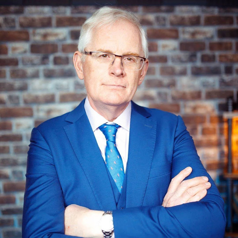 Mark Tilbury - CEO & YouTuber
