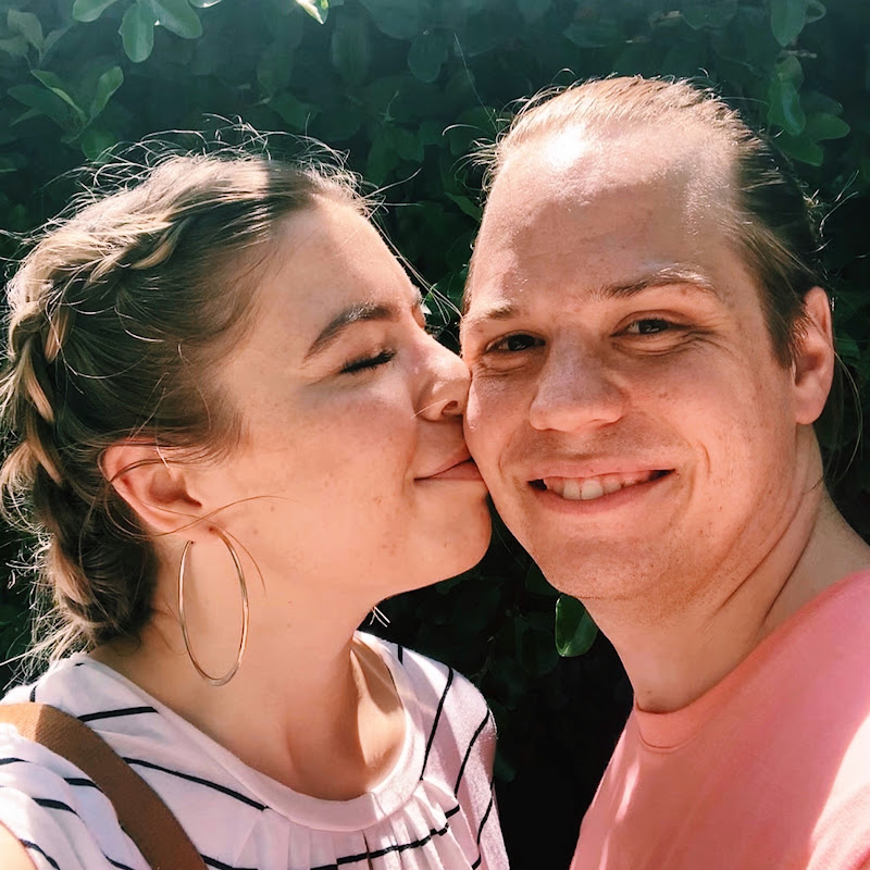 Michelle & Dan ✈️ Couples Travel Bloggers