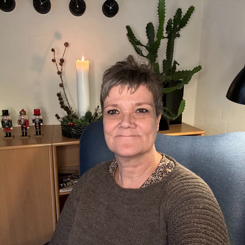 Helle Kjær