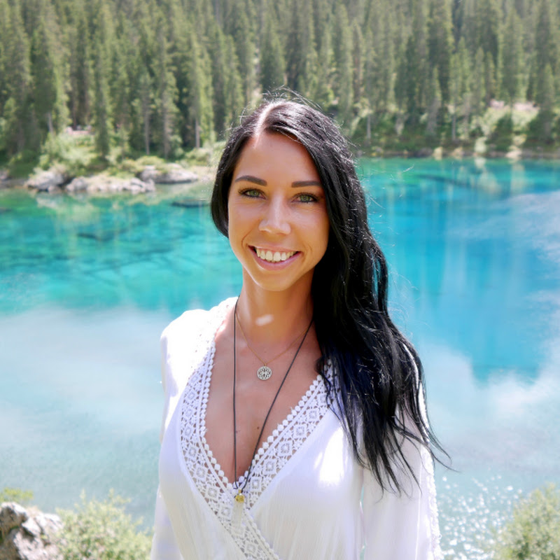 Estefania | Yoga Teacher | Holistic Health