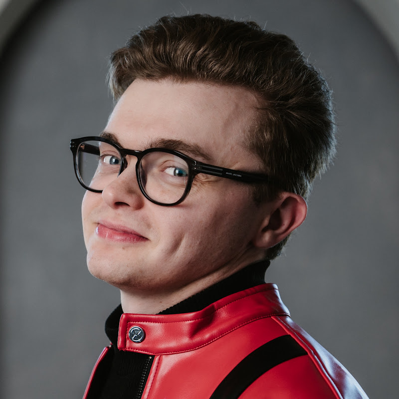 CG5 (Charlie Green)