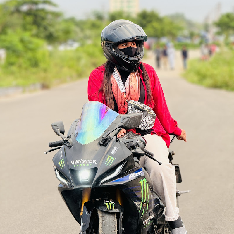 Lady Biker Shova