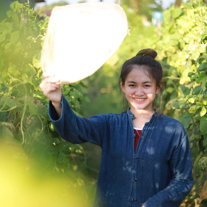 น้องนางสาวลาว Channel
