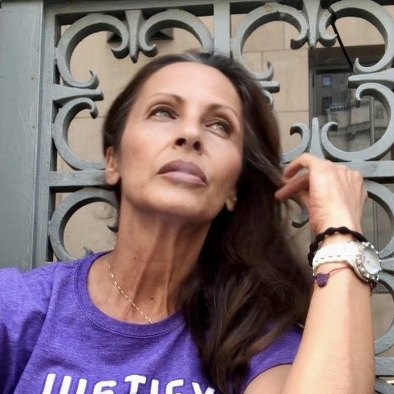 Angela Costos