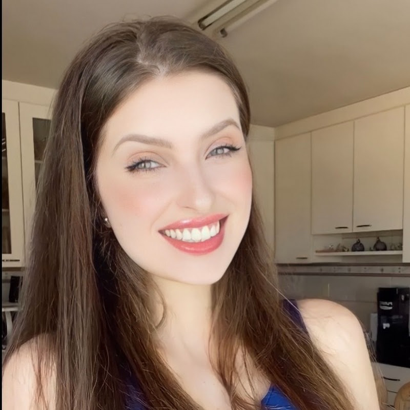 Giovana Gogola | English teacher