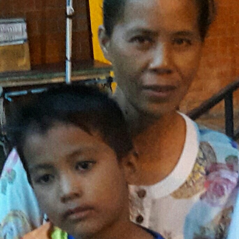 สายรุ้ง Family