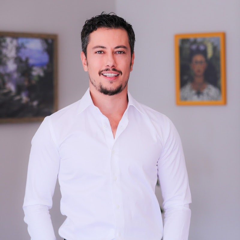 Bora Özel