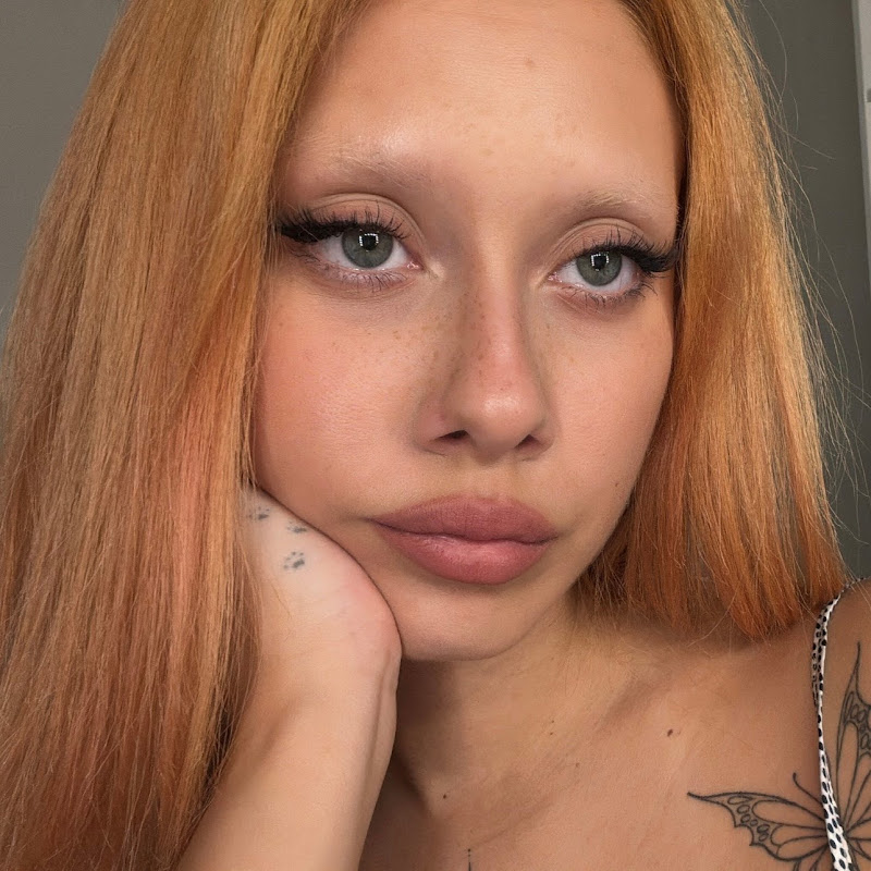 Chrisa Ganidou MUA