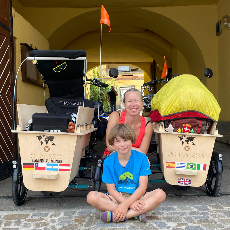 Camino Al Mundo