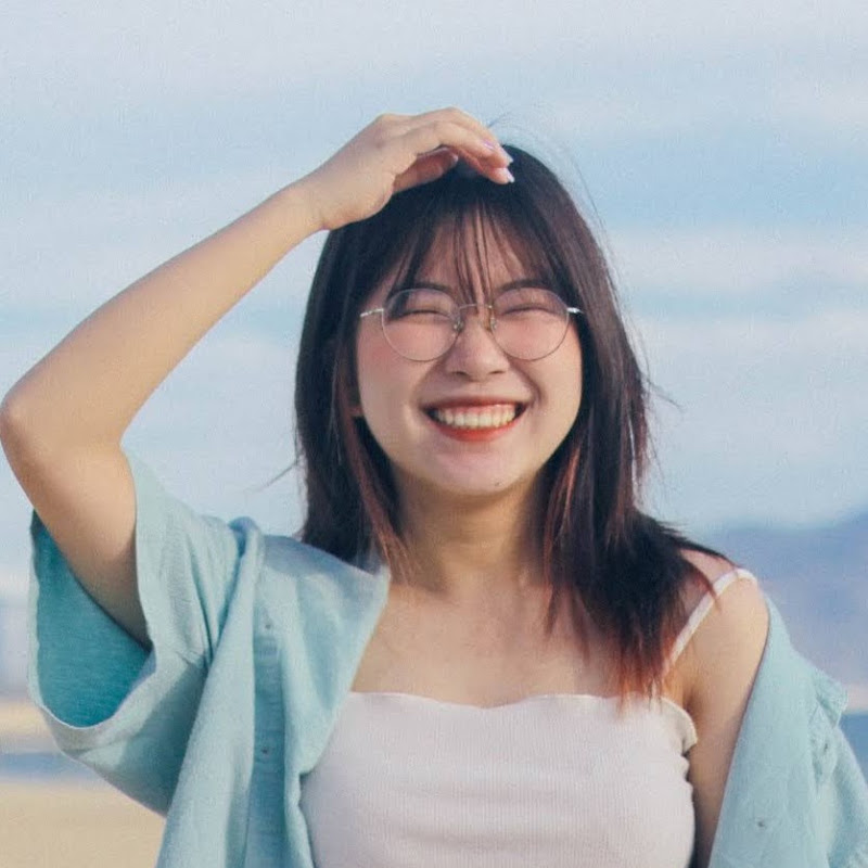 Chu Diễm Quỳnh Tít ở Trên Mây