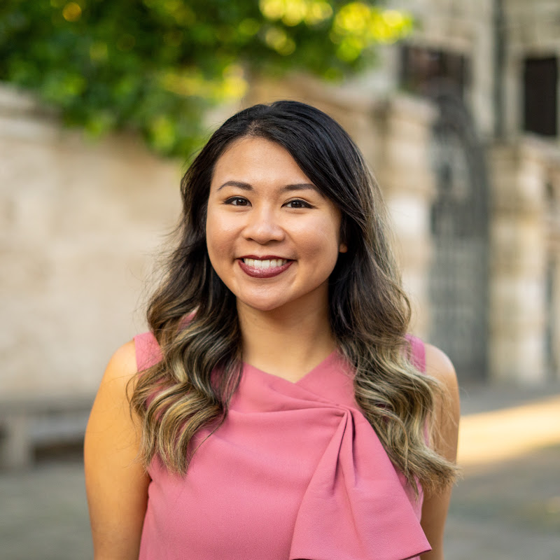 Christina Guan 🇨🇦 Travel, History & Fun Facts Nerd