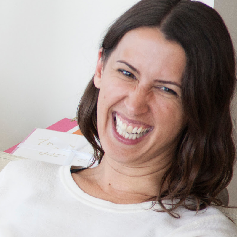 Amanda Bond • The Ad Strategist