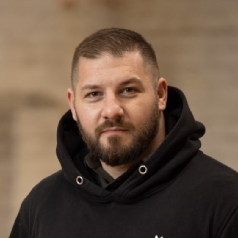 Peter Kramm - French Bulldog Breeder | Content Creator