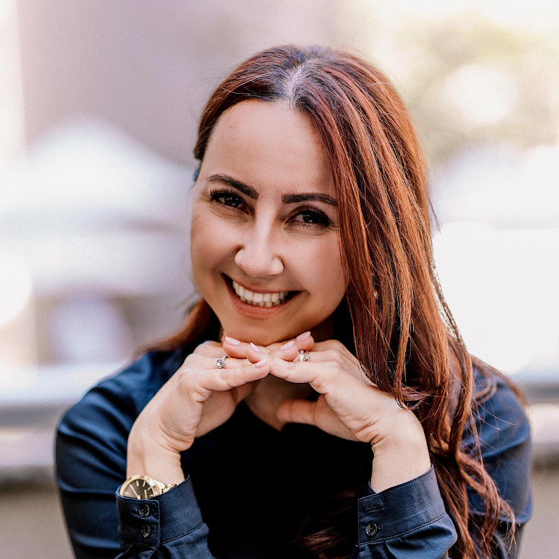 Dr Claudia De Luca