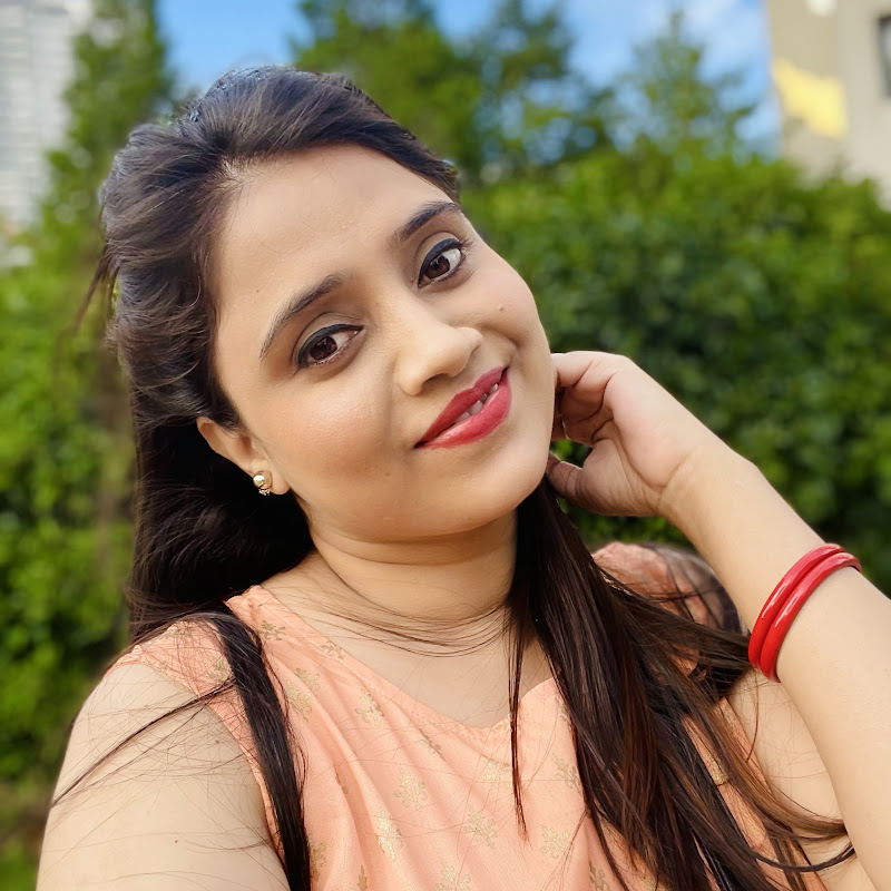 Desi Nidhi In Europa