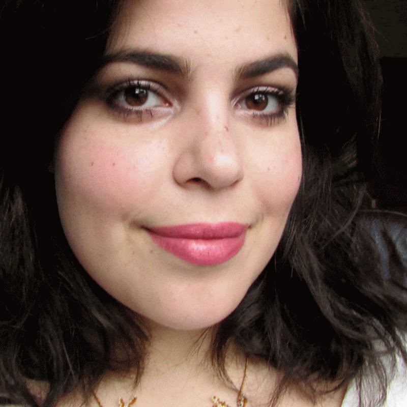 Sara Fernandes - Skincare Com Ciência