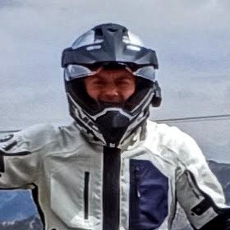 JUANQUY EN MOTO