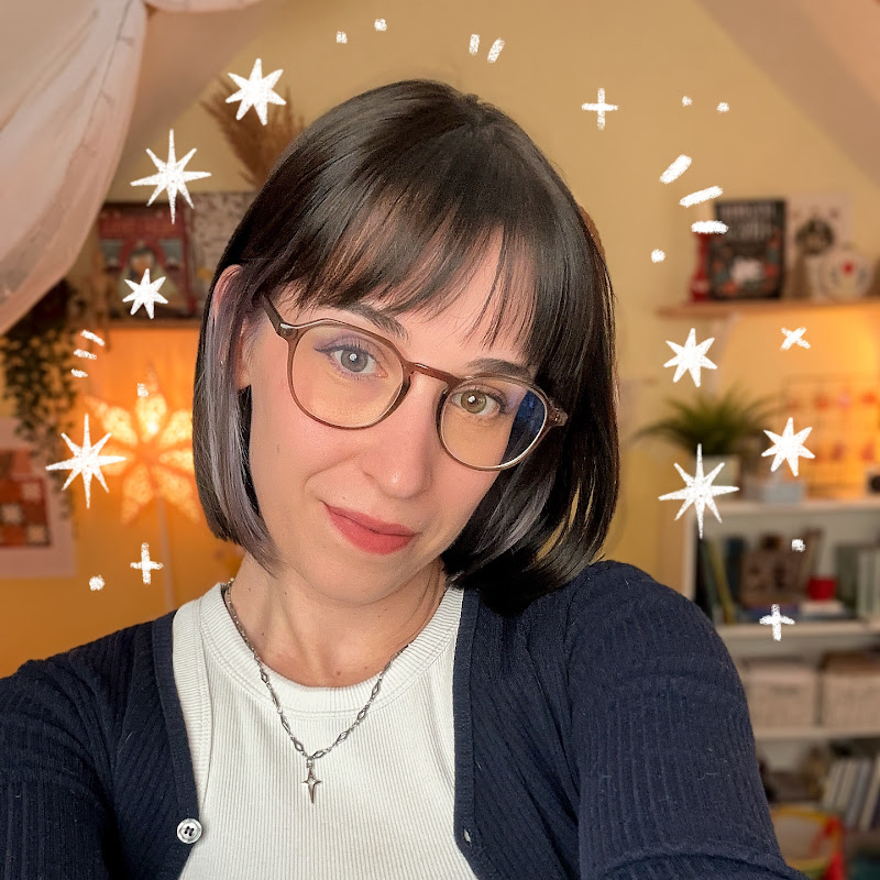 Anna Lunak - Illustrator & Shop Owner