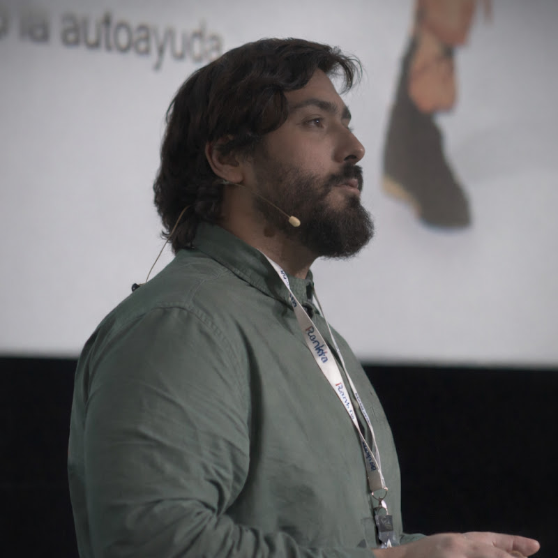 Víctor C. Urrutia