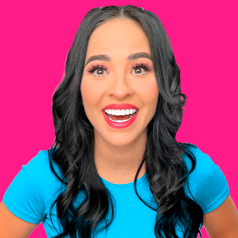 Karla Bustillos 💜