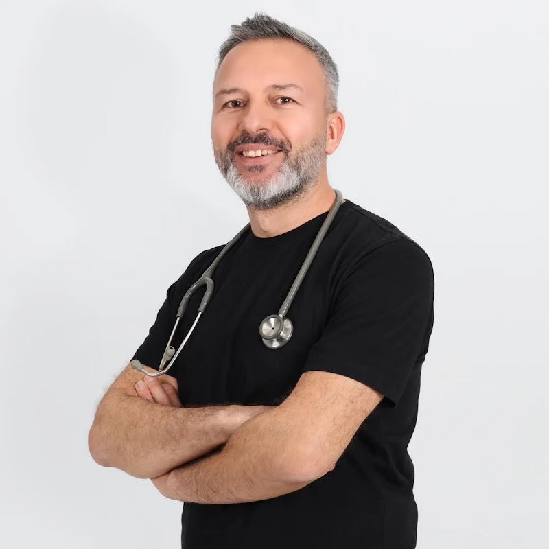 Dr. Mustafa Üye