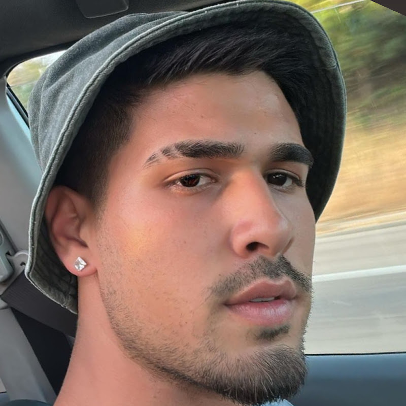 Ayhan Ak