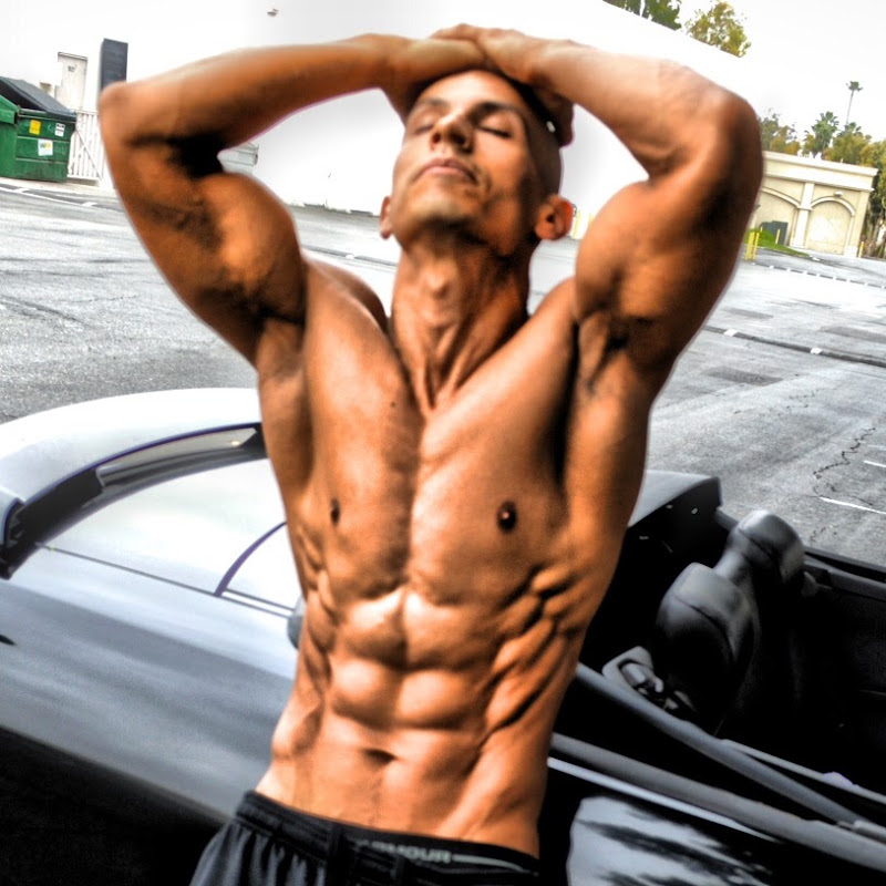 Frank Medrano | Calisthenics