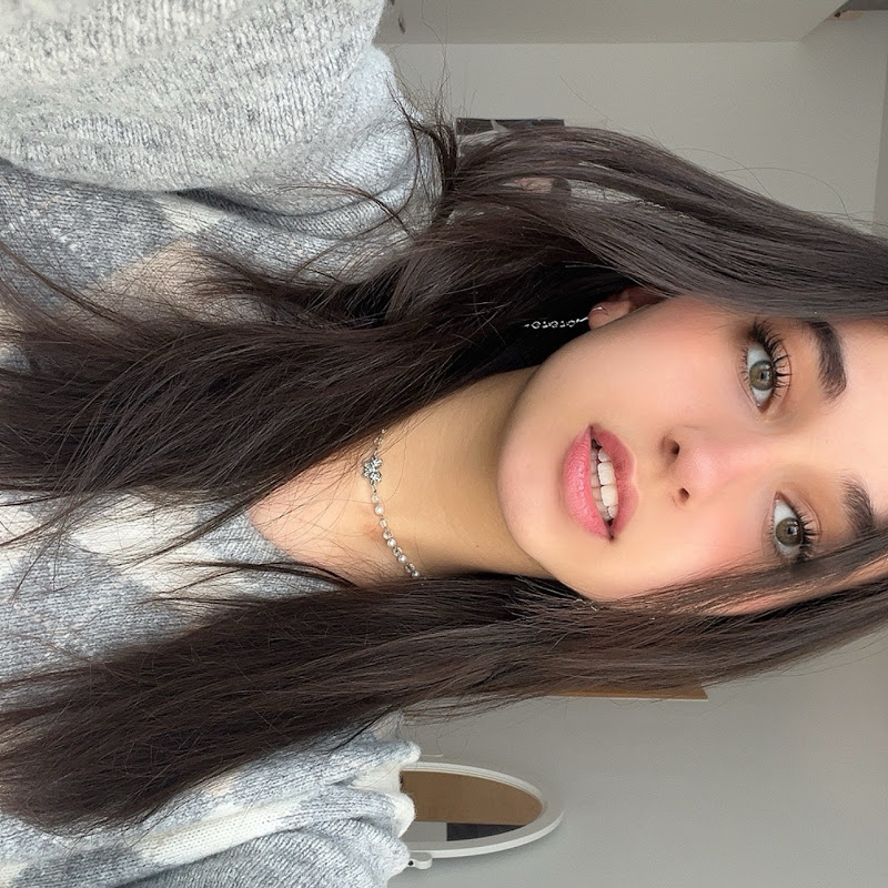 Bina¨̮?⋆ ₊♡